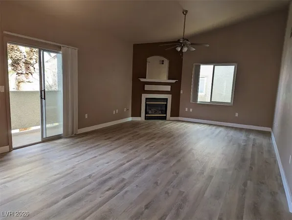 $1,530 | 3925 Lazy Pine Street, Unit 201, Las Vegas, NV 89108