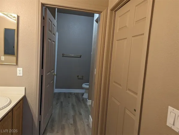 $1,530 | 3925 Lazy Pine Street, Unit 201, Las Vegas, NV 89108