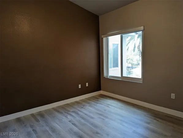 $1,530 | 3925 Lazy Pine Street, Unit 201, Las Vegas, NV 89108