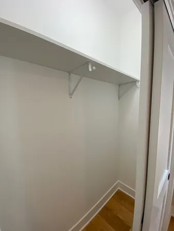 $3,695 | 1055 West Pratt Boulevard, Unit 2A, Chicago, IL 60626