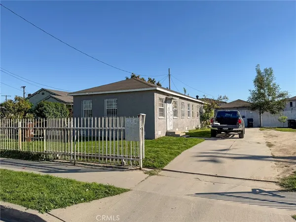 $620,000 | 804 East Oaks Street, Compton, CA 90221