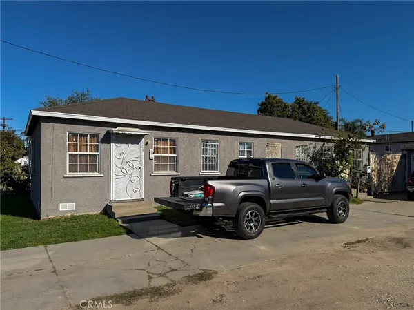 $620,000 | 804 East Oaks Street, Compton, CA 90221
