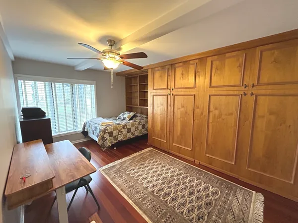 $689,900 | 2 Oak Brook Club Drive, Unit B111, Oak Brook, IL 60523