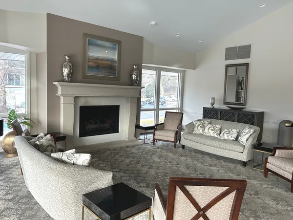 $689,900 | 2 Oak Brook Club Drive, Unit B111, Oak Brook, IL 60523