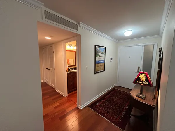 $689,900 | 2 Oak Brook Club Drive, Unit B111, Oak Brook, IL 60523