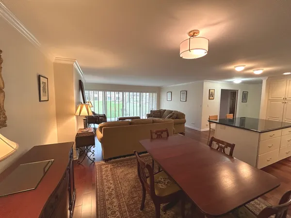 $689,900 | 2 Oak Brook Club Drive, Unit B111, Oak Brook, IL 60523