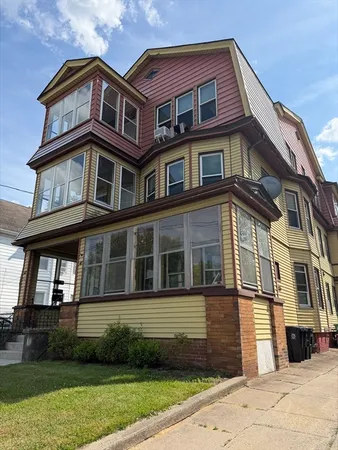 $1,550 | 46 St James Avenue, Unit 1, Chicopee, MA 01020