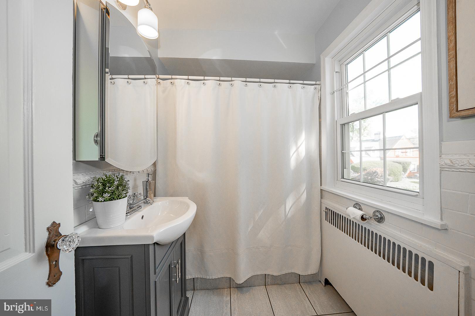 321 Earlington Road Havertown, PA 19083 - Photo 22 of 40
