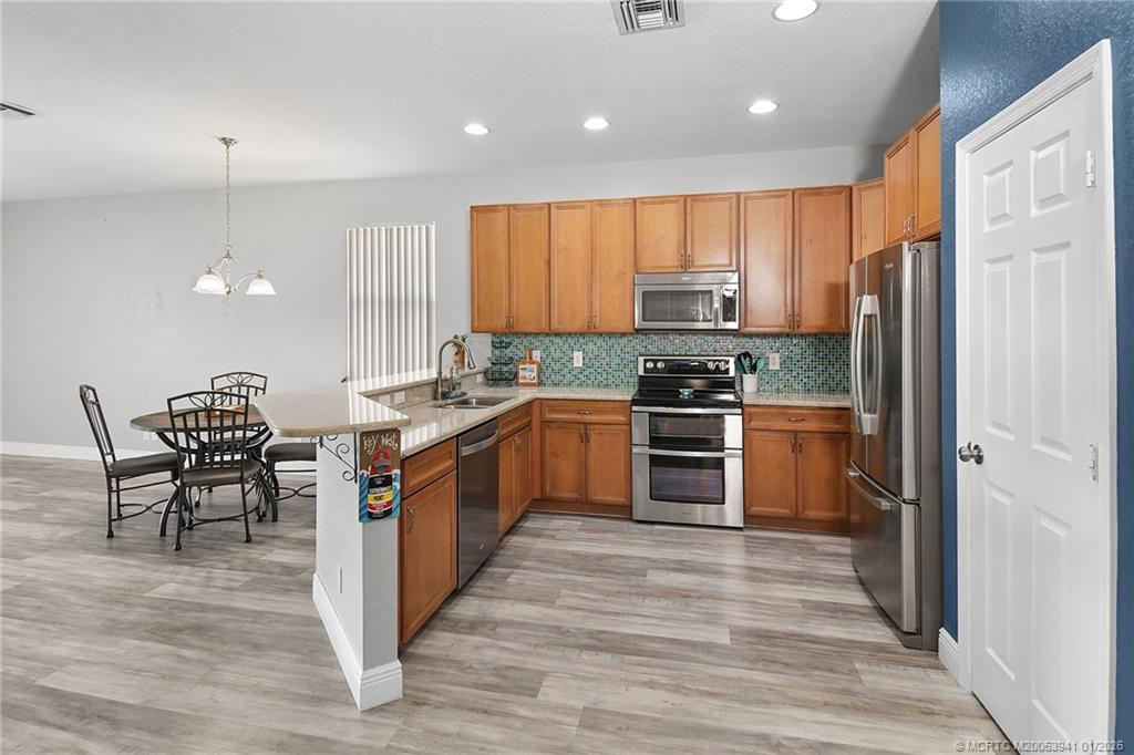 1255 Southeast Kirk Street Stuart, FL 34997 - Photo 15 of 50