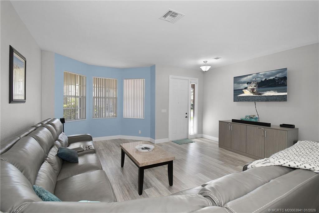 1255 Southeast Kirk Street Stuart, FL 34997 - Photo 7 of 50