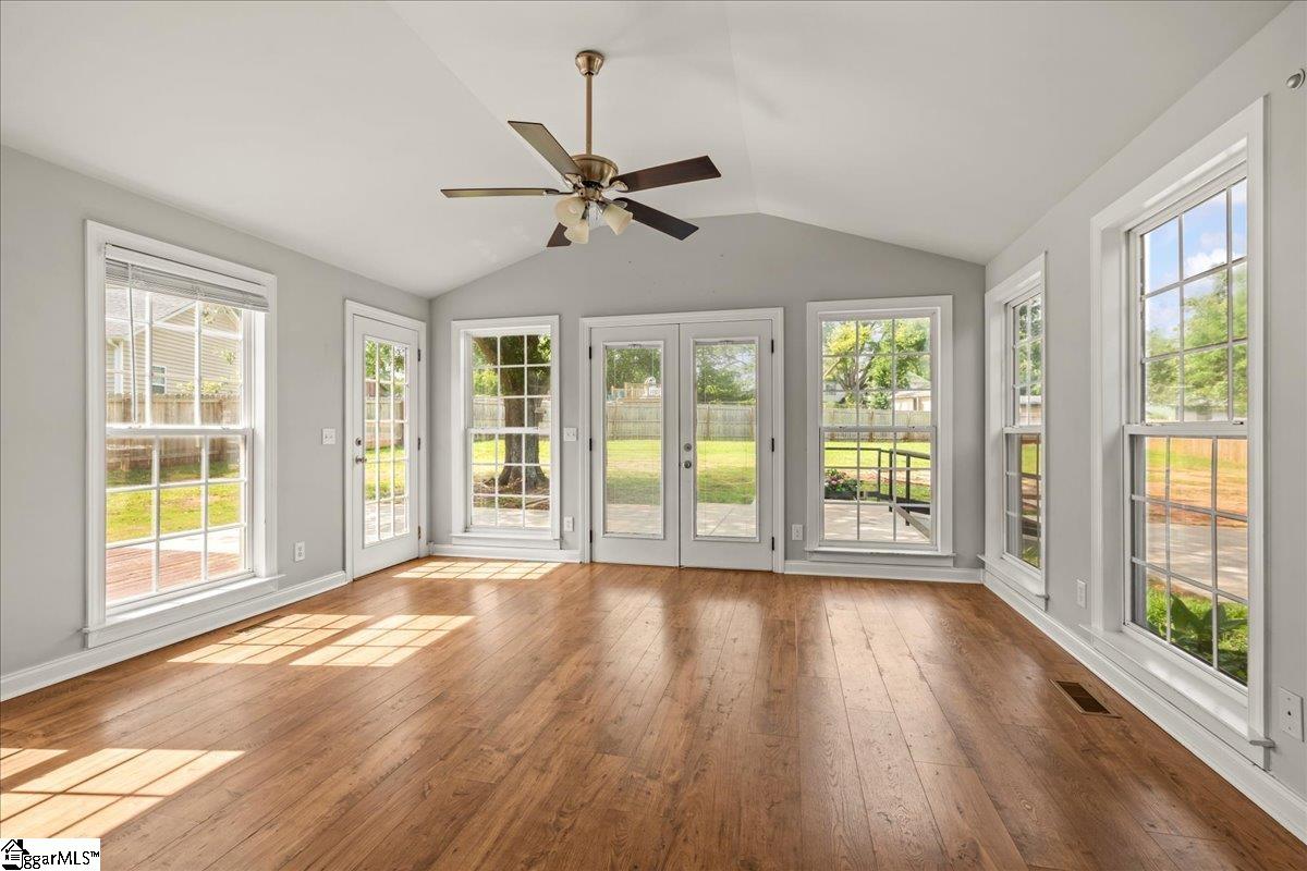 13 Williams Road Taylors, SC 29687 - Photo 11 of 30