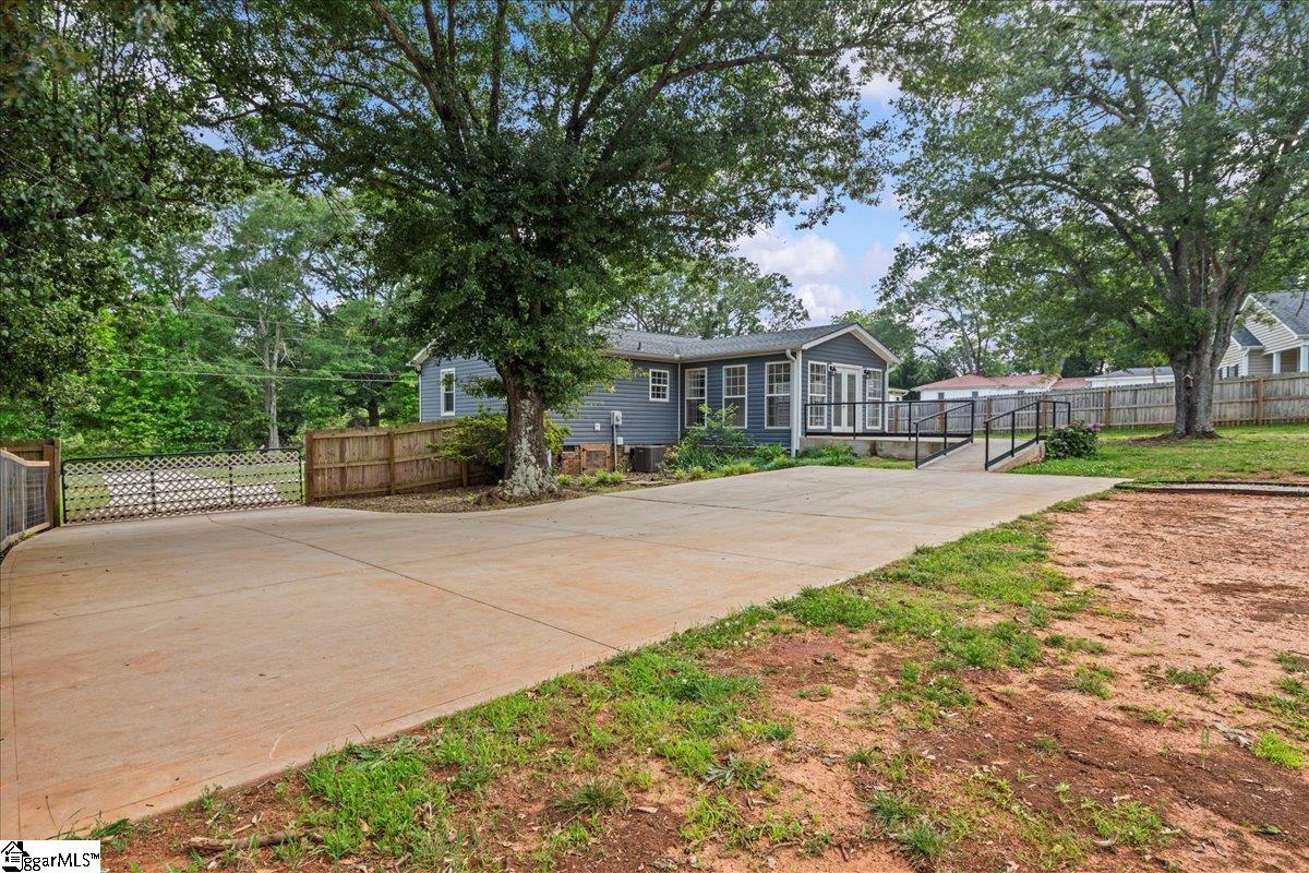 13 Williams Road Taylors, SC 29687 - Photo 25 of 30