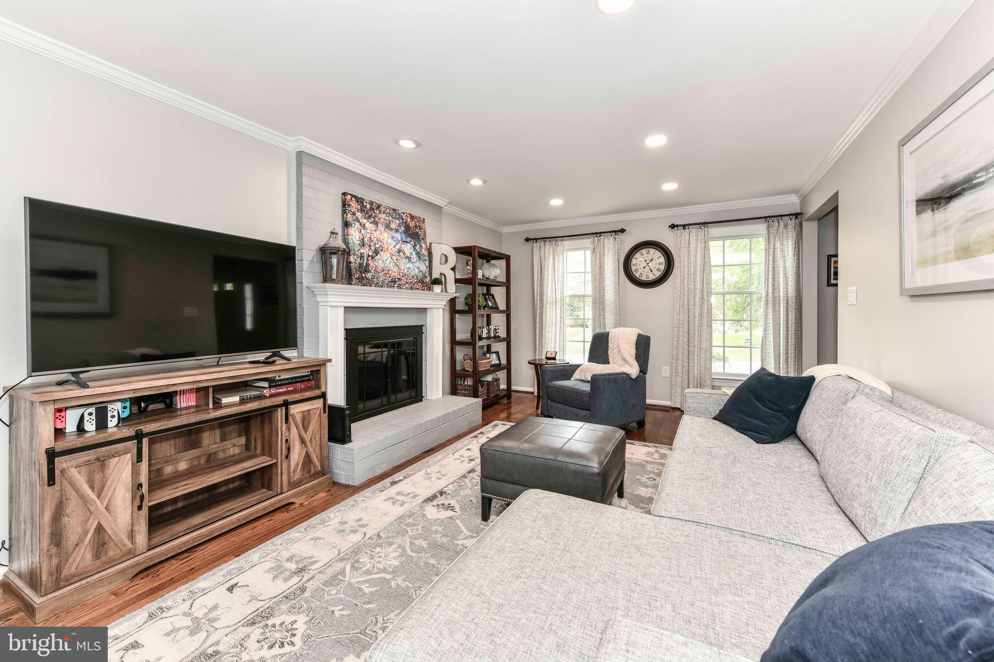 8228 Stacey Road Alexandria, VA 22308 - Photo 5 of 26 Family Room