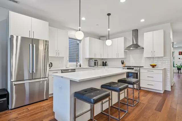 $735,000 | 1112 Pitner Avenue, Evanston, IL 60202