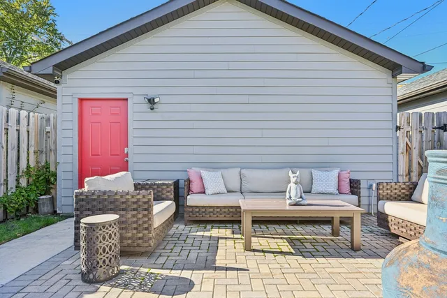 $735,000 | 1112 Pitner Avenue, Evanston, IL 60202