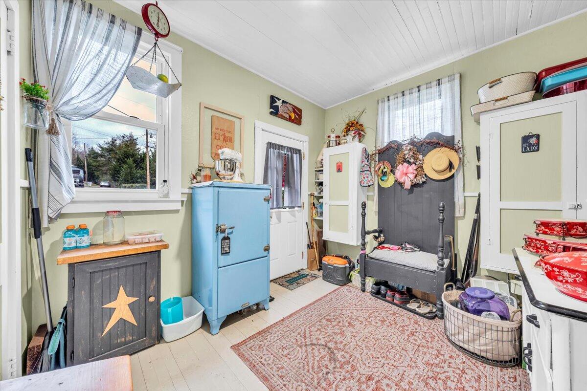 204 Rosedale Avenue Covington, VA 24426 - Photo 21 of 60 18-MIB06260