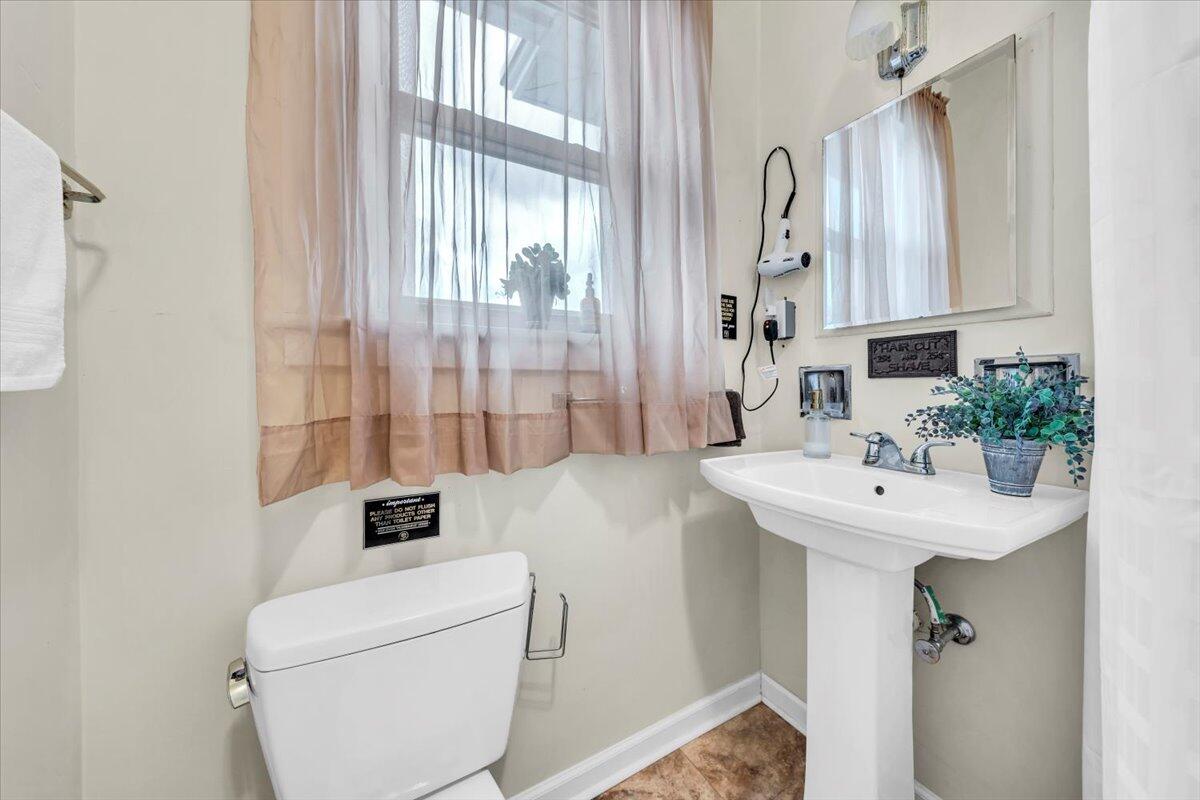 204 Rosedale Avenue Covington, VA 24426 - Photo 40 of 60 38-MIB06320