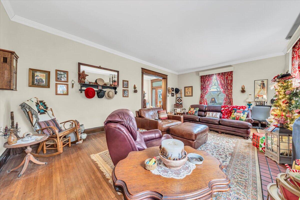 204 Rosedale Avenue Covington, VA 24426 - Photo 8 of 60 08-MIB06230