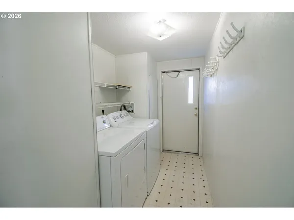 $69,000 | 4750 Franklin Boulevard, Unit F1, Eugene, OR 97403