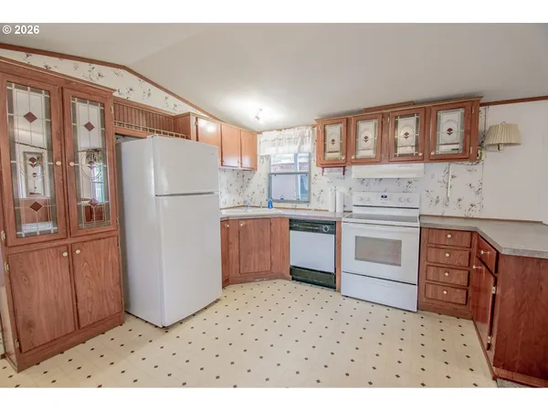 $69,000 | 4750 Franklin Boulevard, Unit F1, Eugene, OR 97403