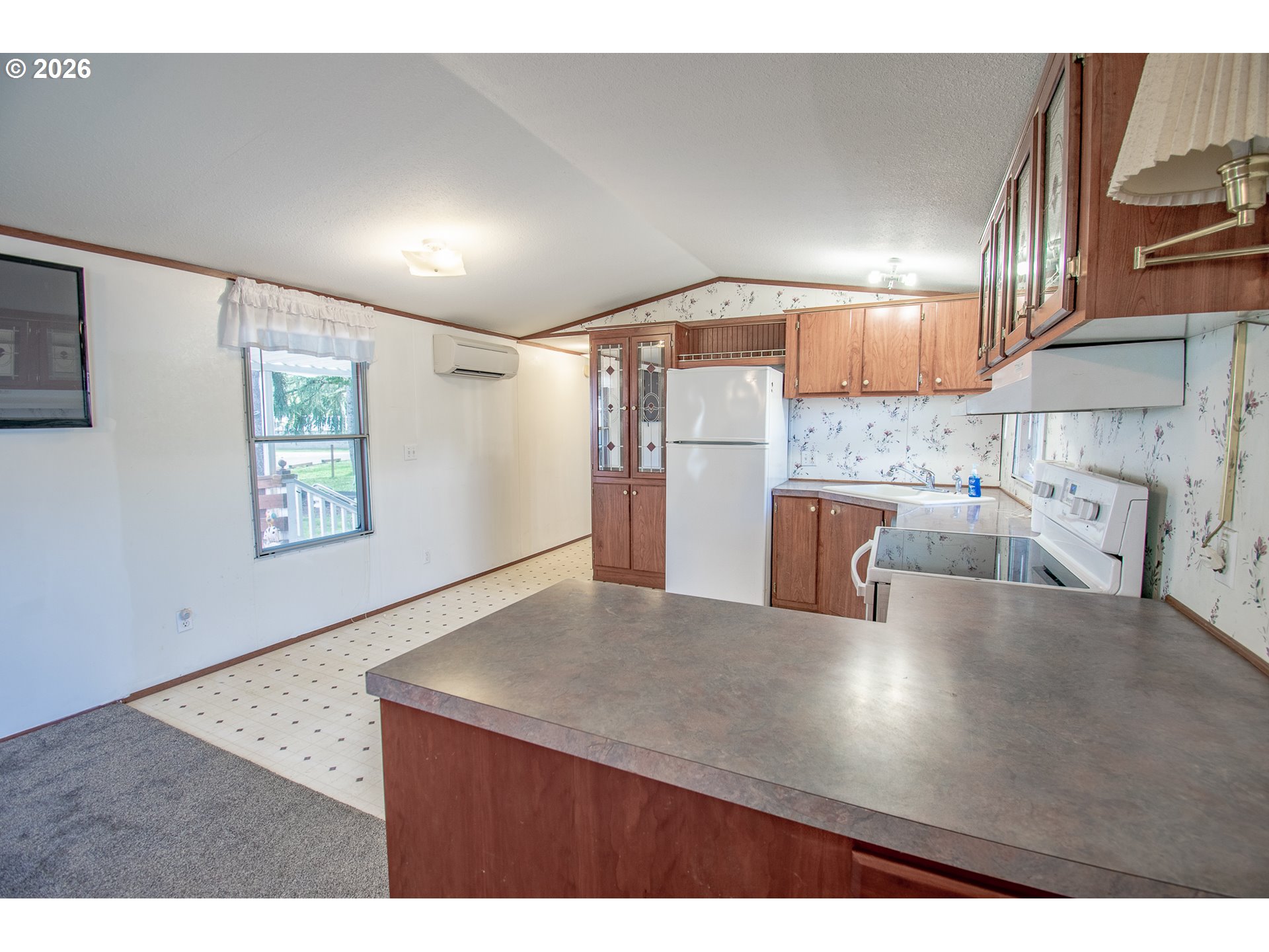 4750 Franklin Boulevard, Unit F1 Eugene, OR 97403 - Photo 10 of 33