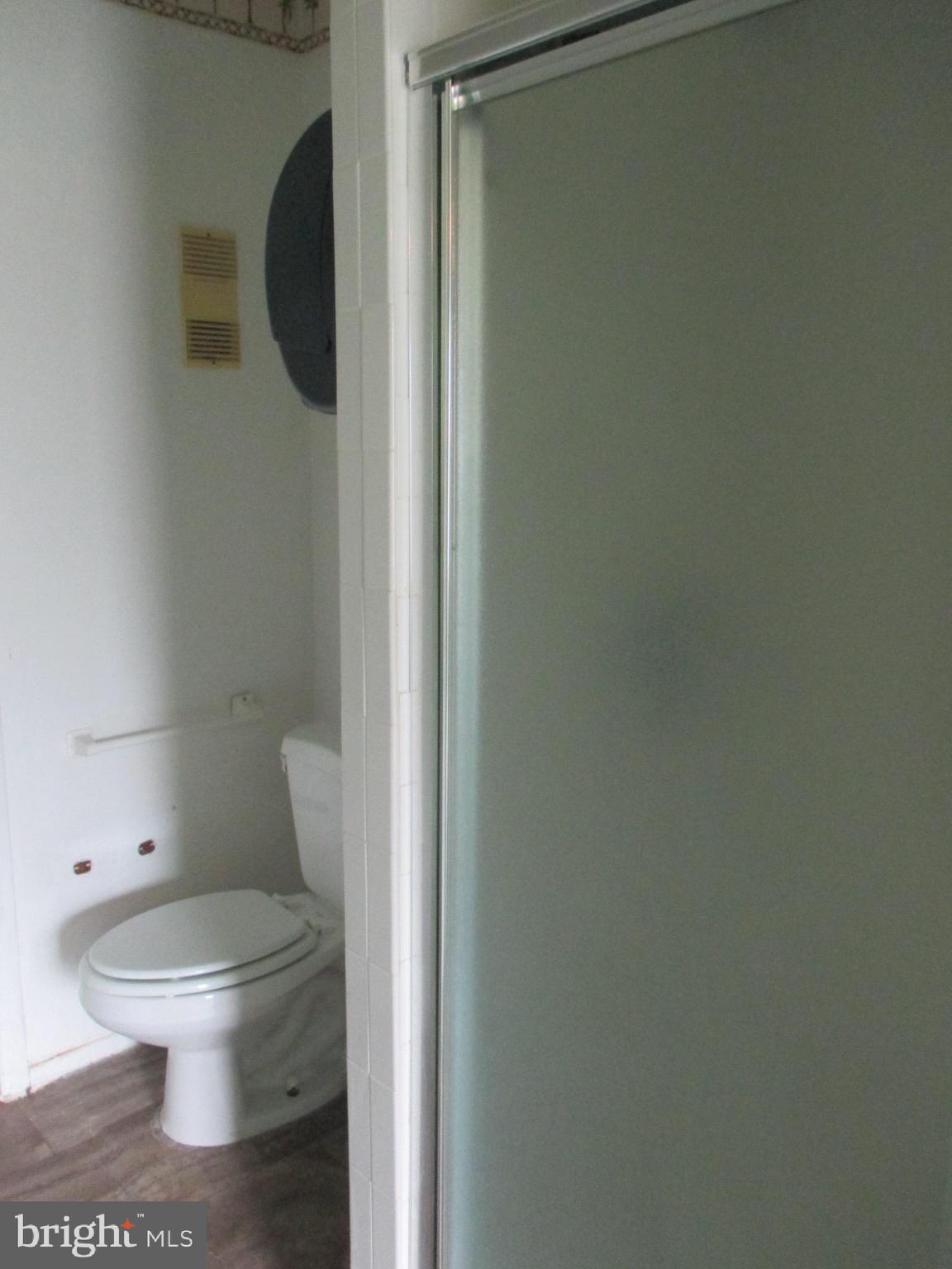 354 Laburnum Road Edgewood, MD 21040 - Photo 11 of 21 Master Bath