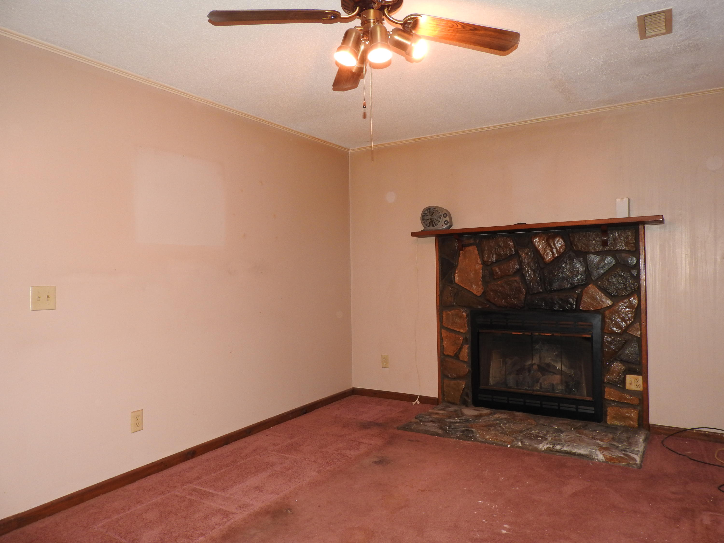431 Green Shadow Road Cleveland, TN 37323 - Photo 4 of 20 Living Room