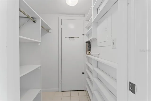 $349,990 | 4900 Brittany Drive South, Unit 812, St. Petersburg, FL 33715