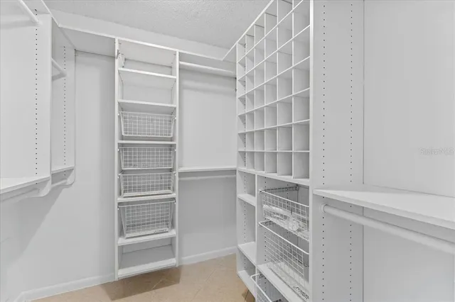 $349,990 | 4900 Brittany Drive South, Unit 812, St. Petersburg, FL 33715