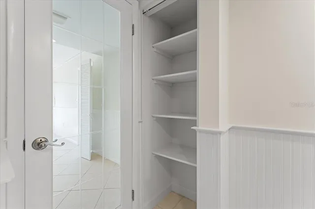 $349,990 | 4900 Brittany Drive South, Unit 812, St. Petersburg, FL 33715