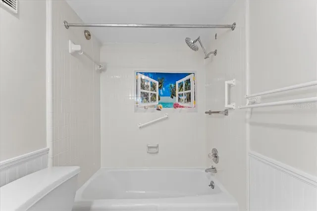 $349,990 | 4900 Brittany Drive South, Unit 812, St. Petersburg, FL 33715