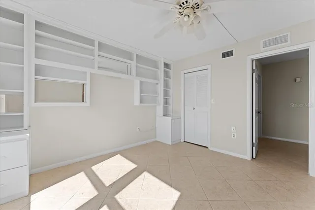 $349,990 | 4900 Brittany Drive South, Unit 812, St. Petersburg, FL 33715