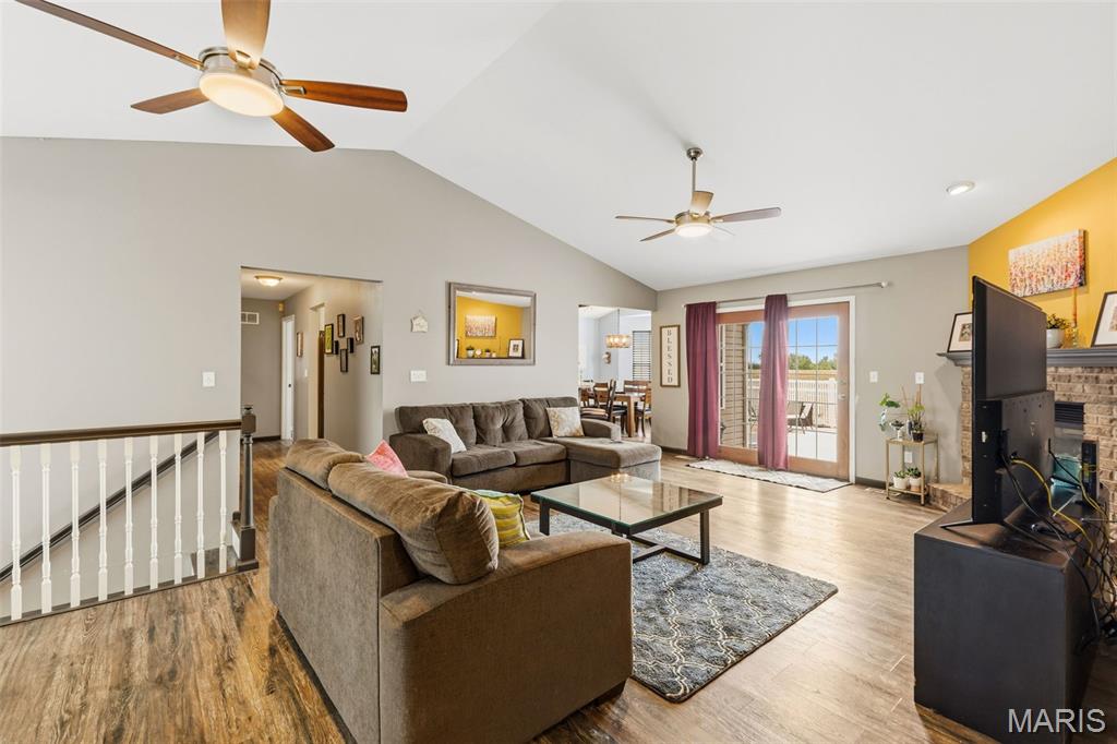 400 Mockingbird Lane Waterloo, IL 62298 - Photo 12 of 74