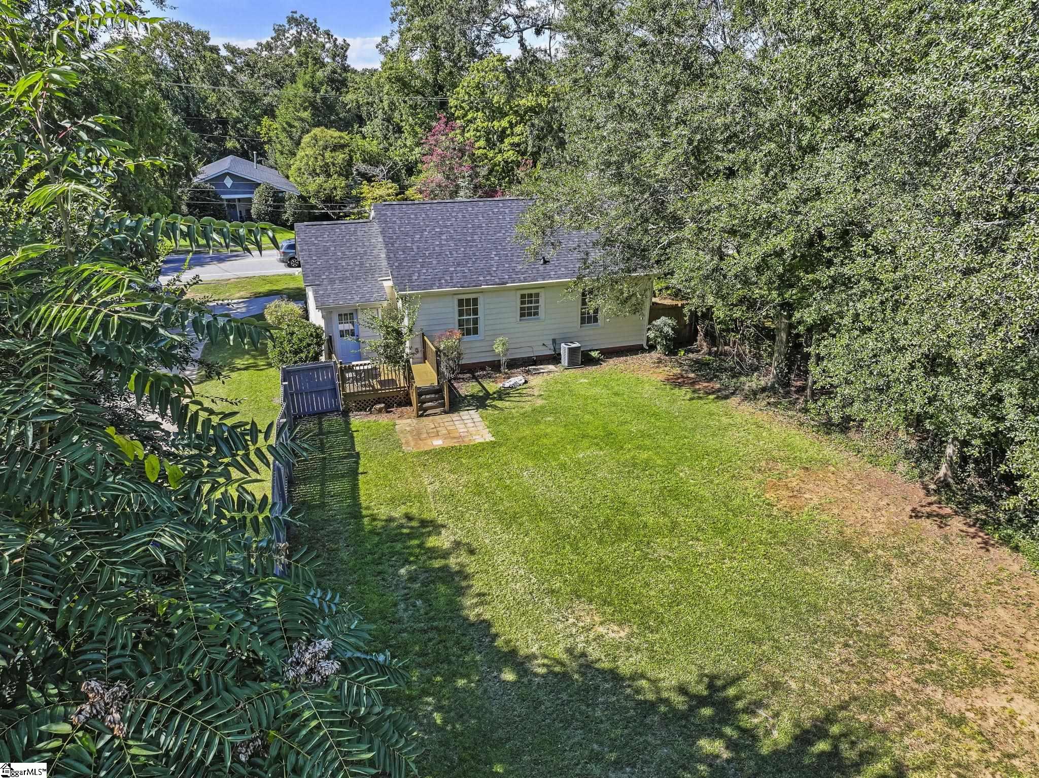 46 East Faris Road Greenville, SC 29605 - Photo 26 of 31 Gallery Image 26