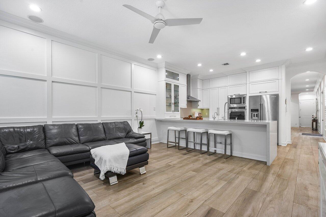 248 East Boca Raton Road Boca Raton, FL 33432 - Photo 17 of 37 Family Room/Kitchen