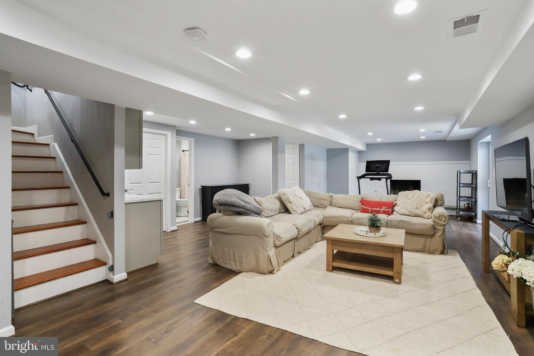 20420 Greenfield Road Germantown, MD 20876 - Photo 38 of 58