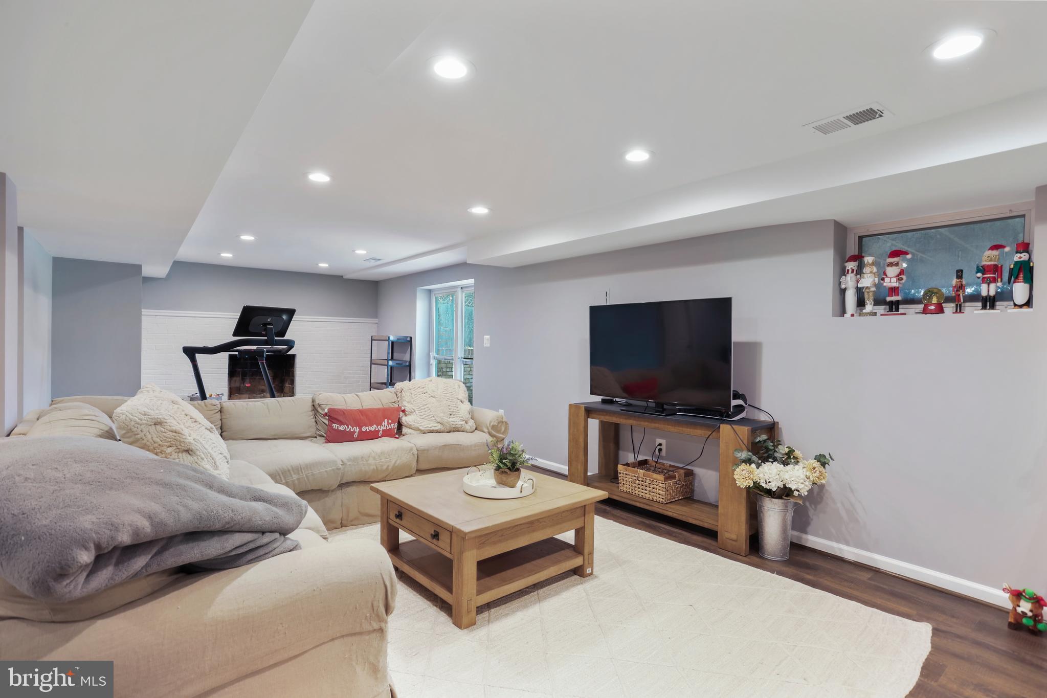 20420 Greenfield Road Germantown, MD 20876 - Photo 39 of 58