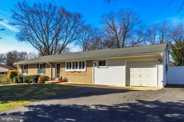 $699,990 | 20420 Greenfield Road, Germantown, MD 20876