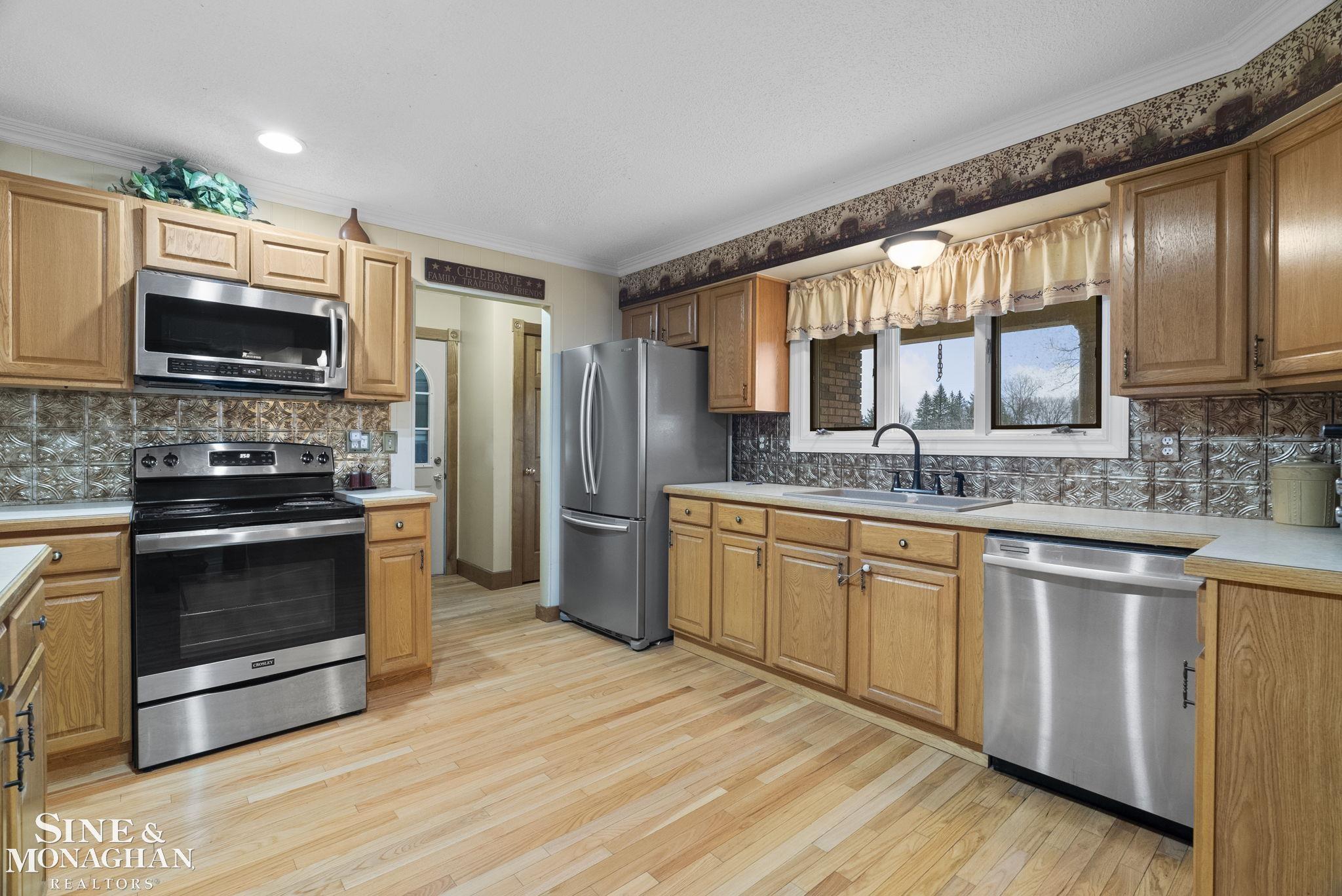 1484 West Galbraith Line Road Melvin, MI 48454 - Photo 27 of 58 50135166-3e93f96b-4bde-4524-a9c7-52fe90ab7fff.JPG