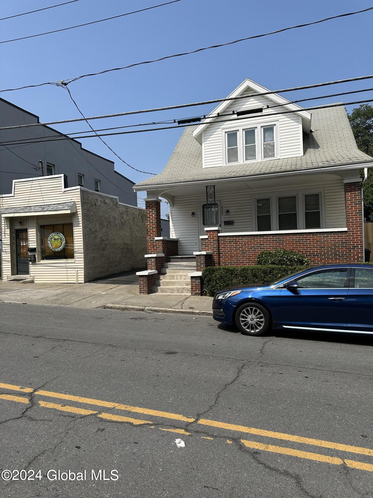 2303-2305 15th Street Troy, NY 12180 - Photo 6 of 35 IMG_1598