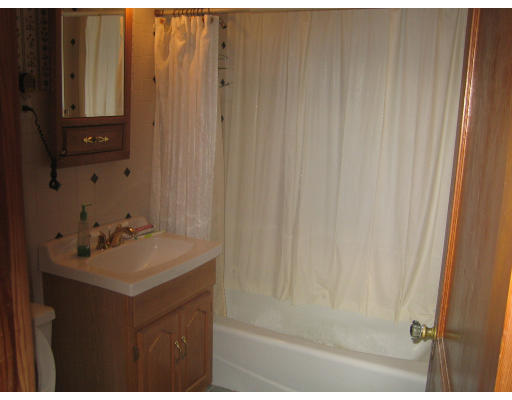 34-36 Duryea Street Springfield, MA 01104 - Photo 3 of 4 Gallery Image 3