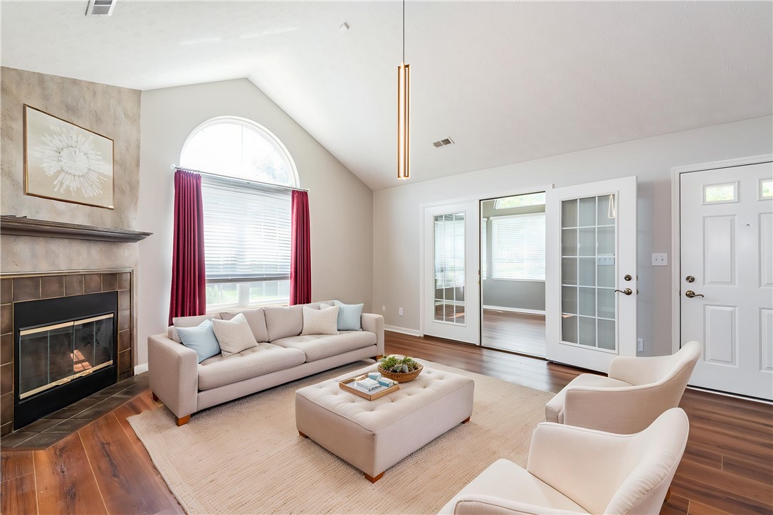 184 Edinburgh Springboro, OH 45066 - Photo 4 of 31 Virtually staged