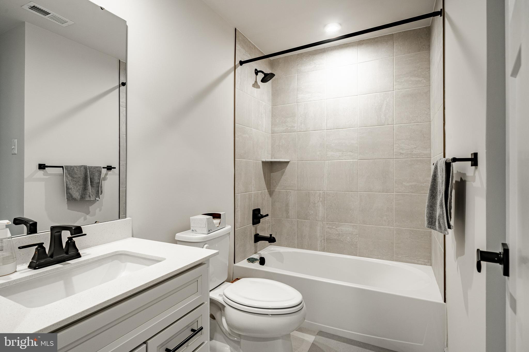 404 Pitch Pine Way Exton, PA 19341 - Photo 7 of 33