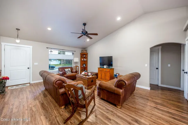 $479,900 | 14743 North Nixon Loop, Rathdrum, ID 83858