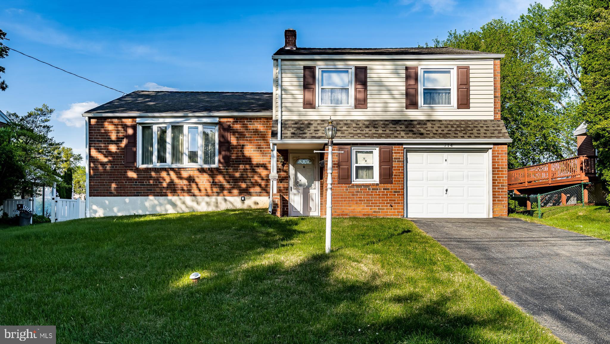 714 Springdell Road King of Prussia, PA 19406 - Photo 3 of 33 Gallery Image 3