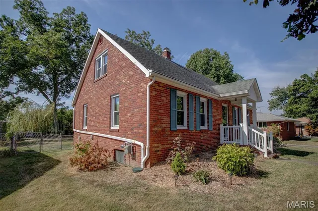 $192,000 | 5510 La Motte Lane, Godfrey, IL 62035