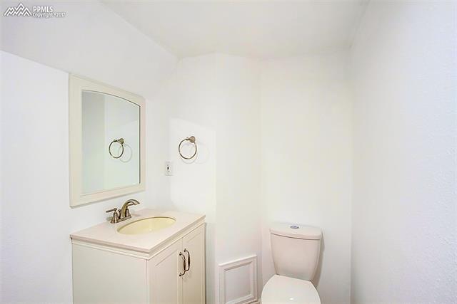 3780 Range View Road Monument, CO 80132 - Photo 27 of 33 Lower level half bath.