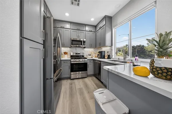 $529,000 | 17979 Lost Canyon Road, Unit 104, Canyon Country, CA 91387