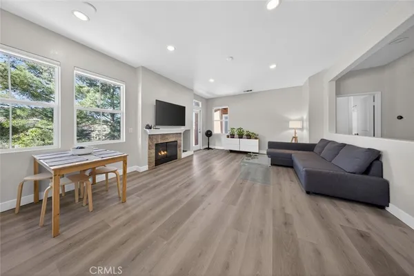 $529,000 | 17979 Lost Canyon Road, Unit 104, Canyon Country, CA 91387