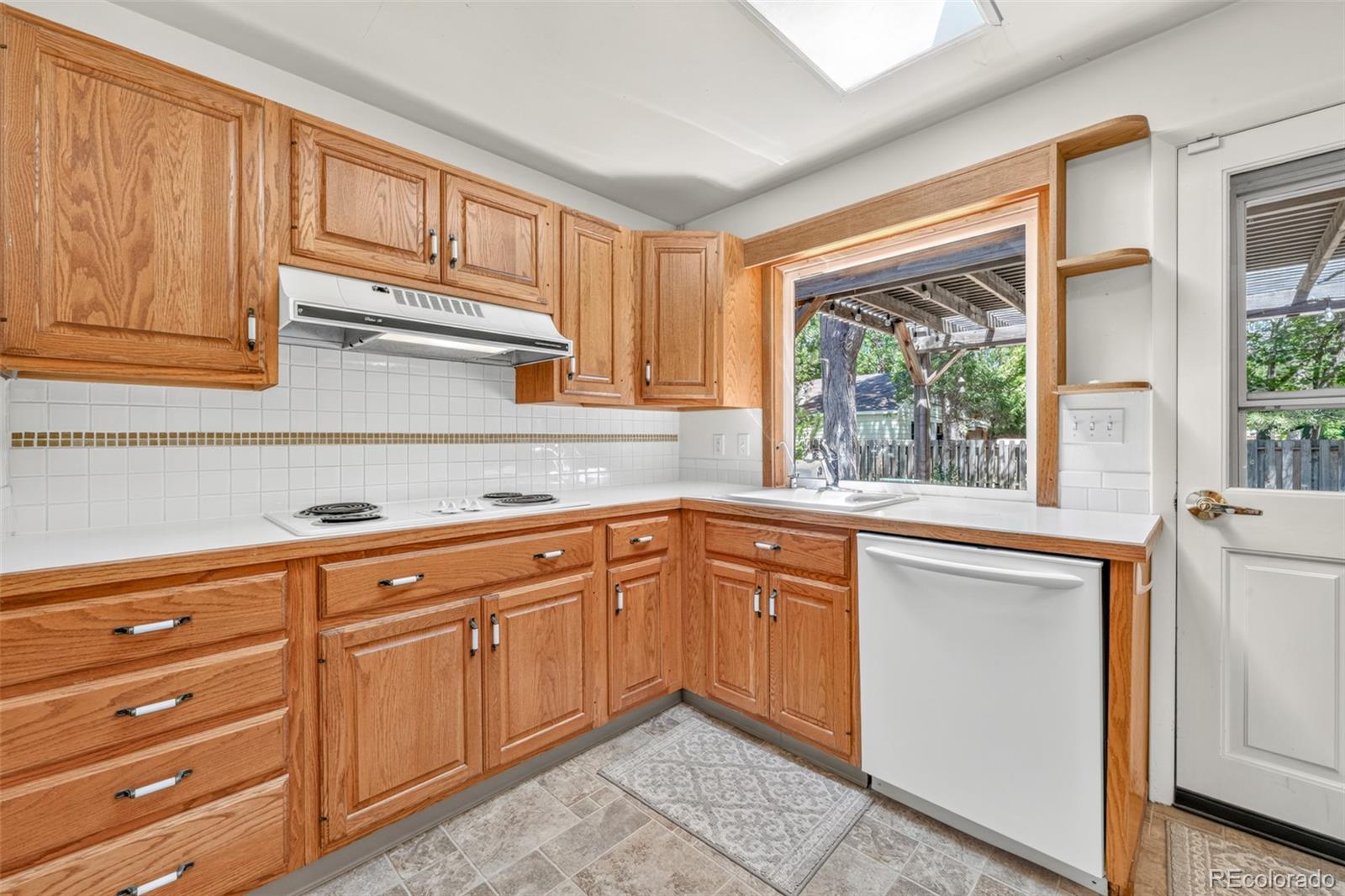 1420 Cherryvale Road Boulder, CO 80303 - Photo 9 of 36